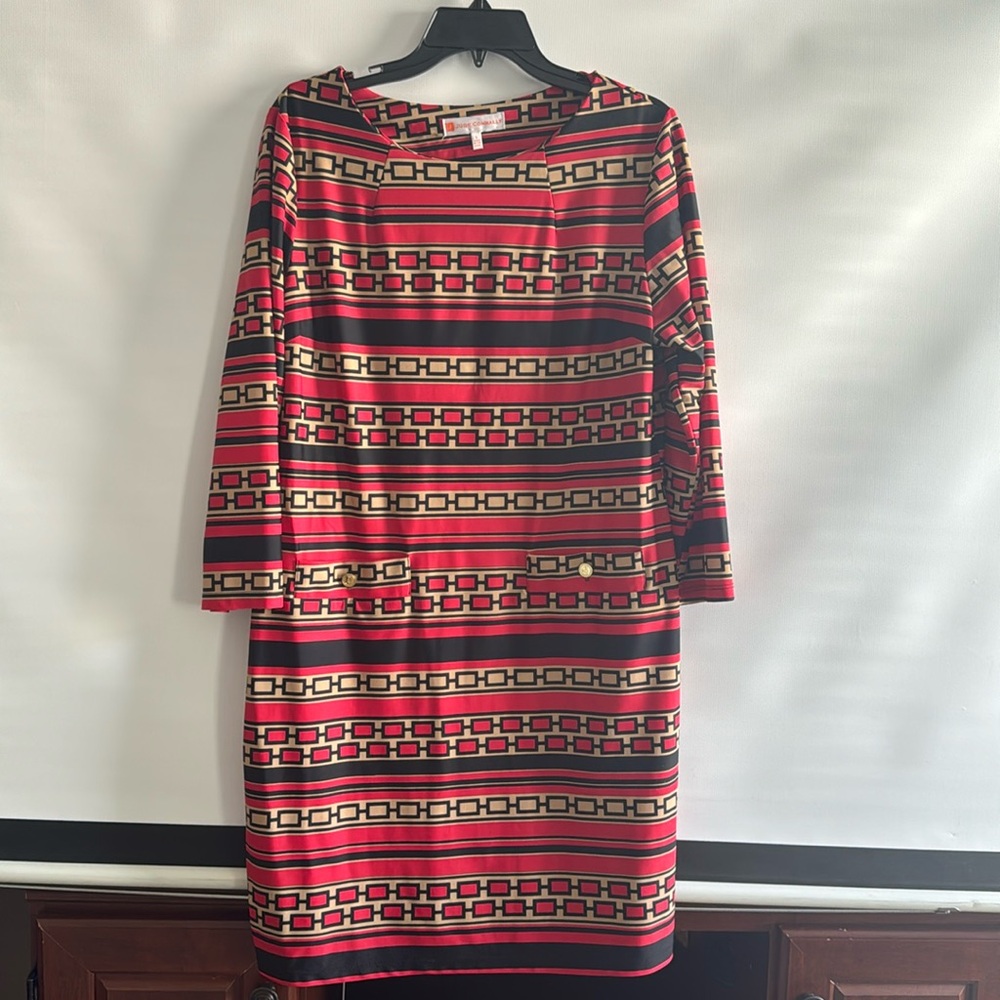 JUDE CONNALLY Size Large  Red Geo Print SHIFT DRESS Jersey Stretch Women’s